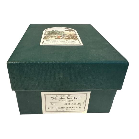 R John Wright #0250 of 3500 Winnie The Pooh - Pocket Tigger With Box Certificate - Picture 4 of 4